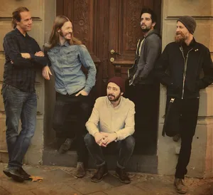 JJ & The Acoustic Machine