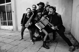 LA FANFARRIA DEL CAPITAN